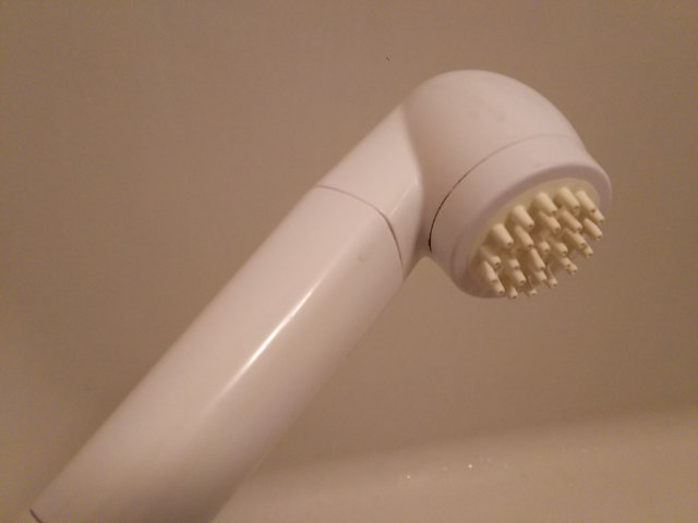 お風呂場のシャワーのヘッド部分